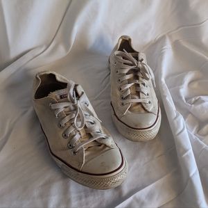White low top converse sneakers